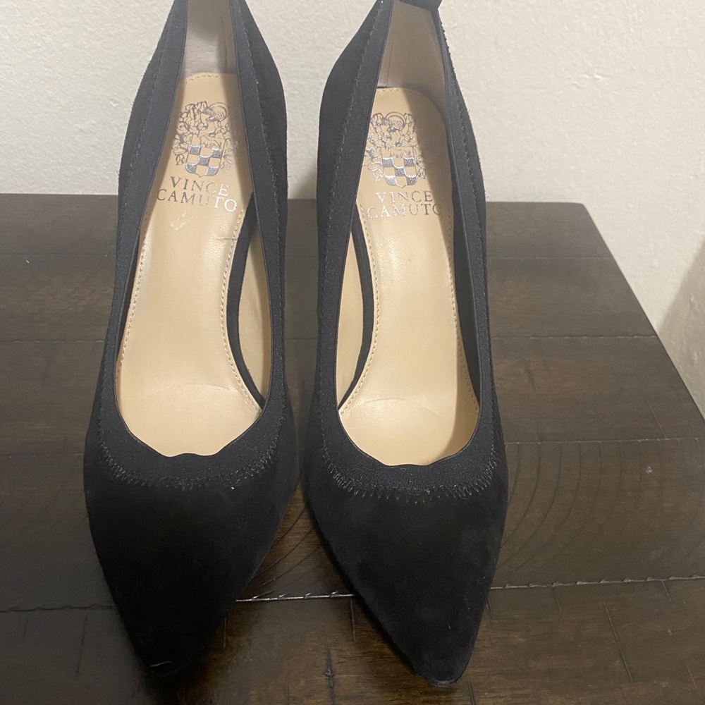 Vince Camuto black heels